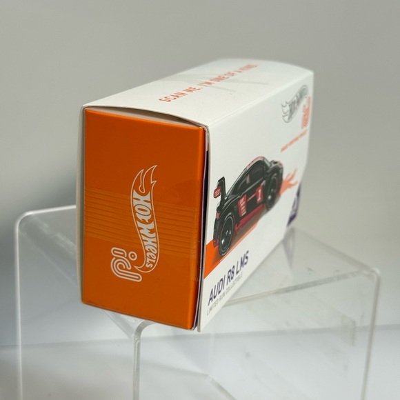 Audi R8 LMS - Picture 5 of 5